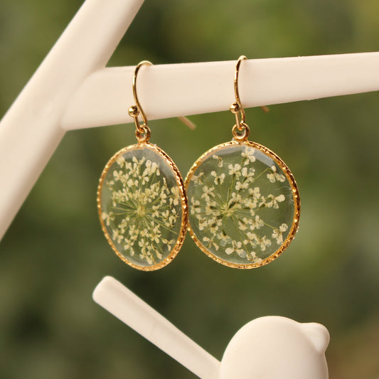 Ձեռագործ ականջօղեր բնական չորացրած ծաղիկներից