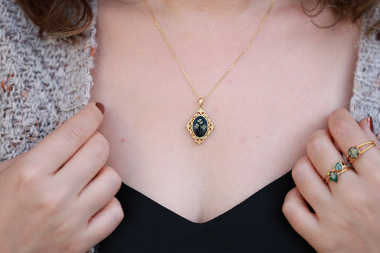 Elegant Vintage Inspired Natural necklace