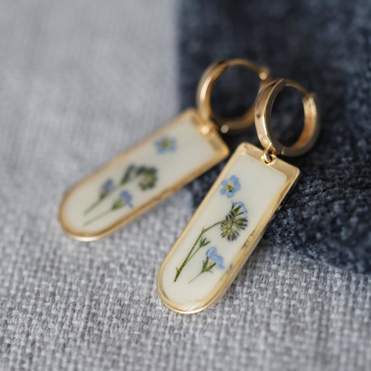 Ձեռագործ ականջօղեր իրական անմոռուկ ծողիկներով