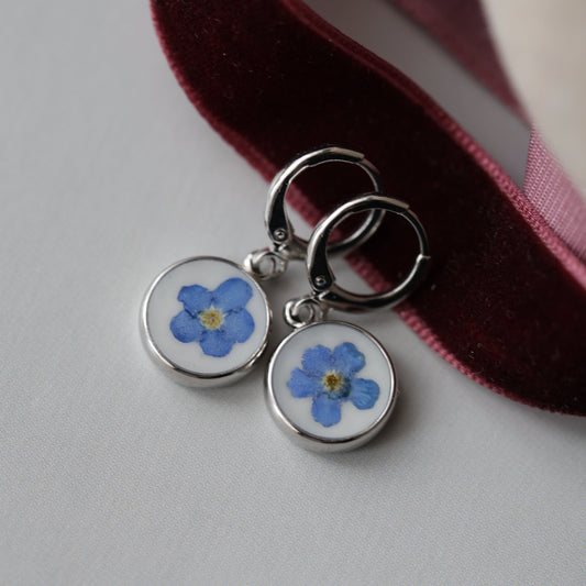 Ձեռագործ ականջօղեր "Forget-Me-Not Dreams"