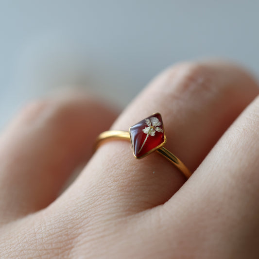 Ձեռագործ մատանի կարգավորվող չափսով  "Botanic Frame"