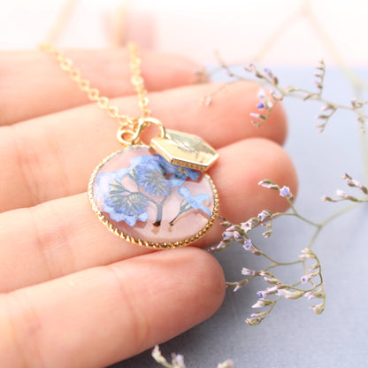 ԱՆվատական ձեռագործ վզնոց "Կապույտ Անմոռուկ"