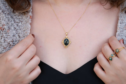 Elegant Vintage Inspired Natural necklace
