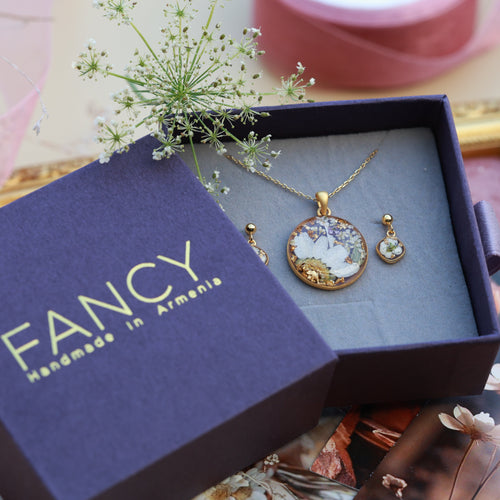 Ձեռագործ արծաթյա հավաքածու "Daisy"