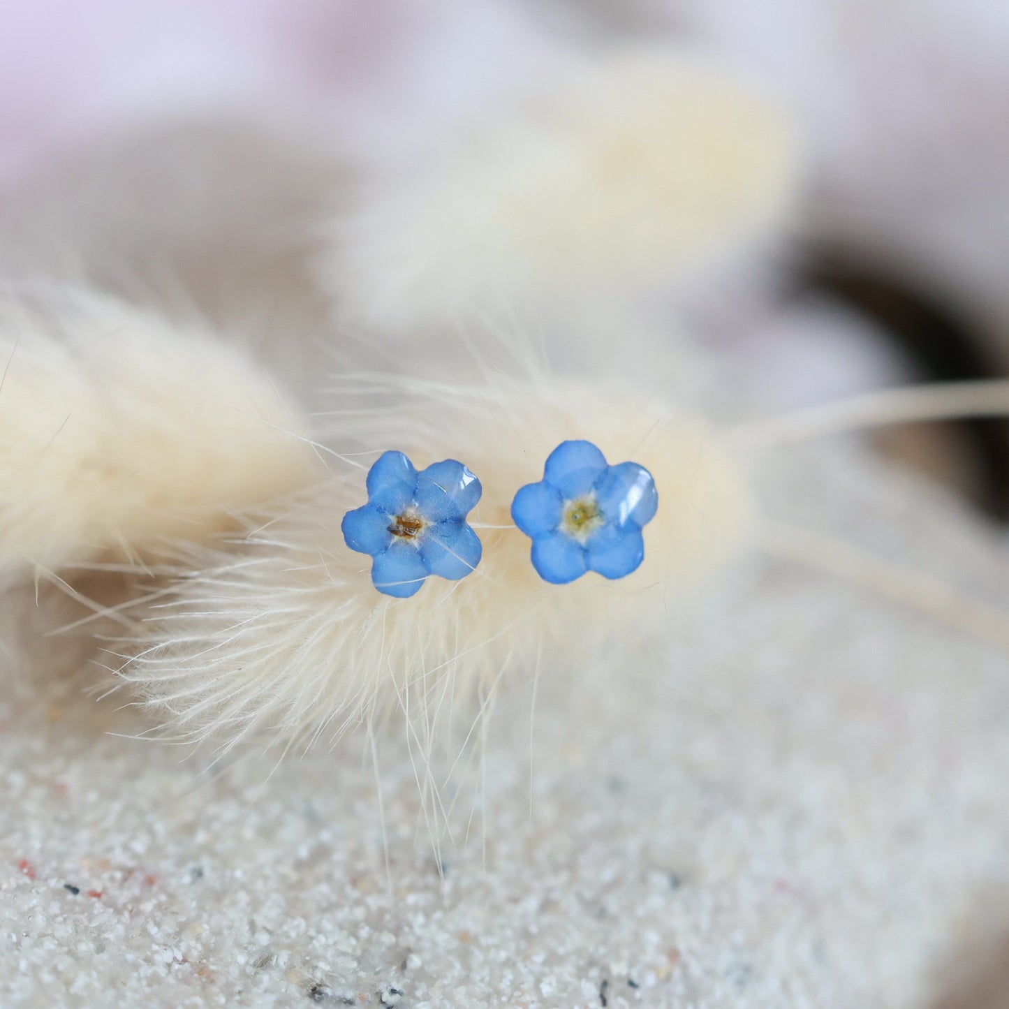 Նուրբ "Tiny Blossom" ականջօղեր