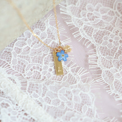 Անվանական ձեռագործ վզնոց "A little Luck and Love"