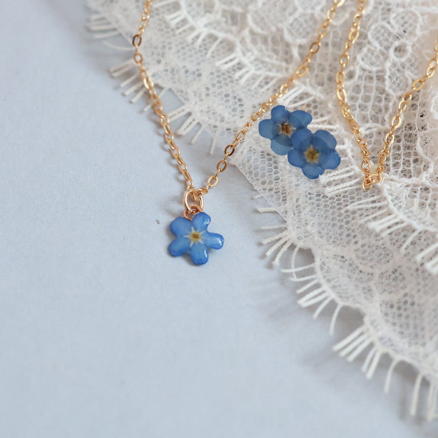 Ձեռագործ վզնոց "A Little Bloom to Remember" բնական անմոռուկով